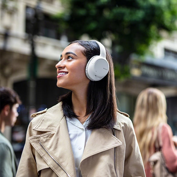 ver-Ear Headphones  Cut yourself off from the world for a while with Over-Ear Headphones. These headphones fall completely over your ears, cutting off ambient noise almost completely, so you can enjoy your favourite music even more.