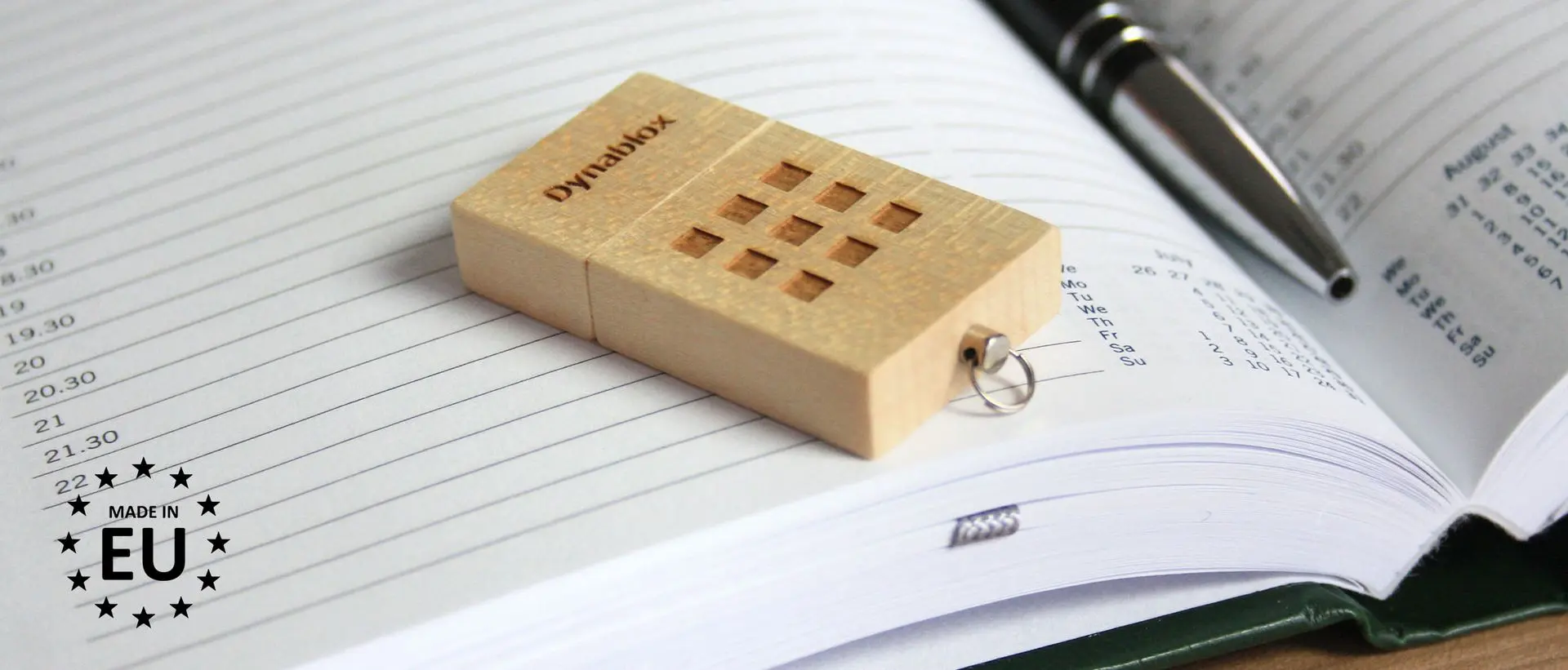 The USB Metal is sturdy and protects your chip and files well.