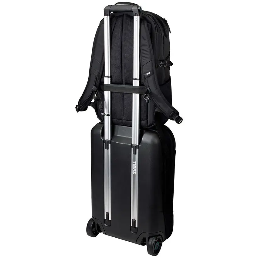 thule_enroute_backpack_23l_black_attlyxUv7G4jKD27g.webp
